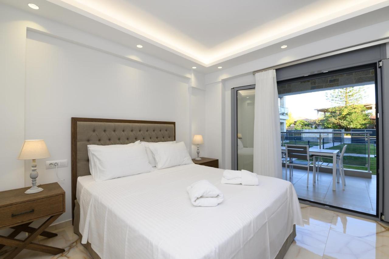 Momento Luxury Apartments Walking Distance From The Beach Nikiana Zewnętrze zdjęcie